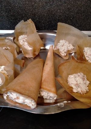Une photo de Coupelle de feuille de brick mousse Boursin et saumon