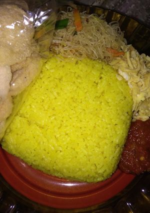 Foto resep Nasi kuning sehat keluarga