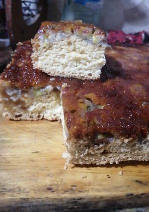 Una foto de Bizcochuelo sueco con banana y caramelo invertido