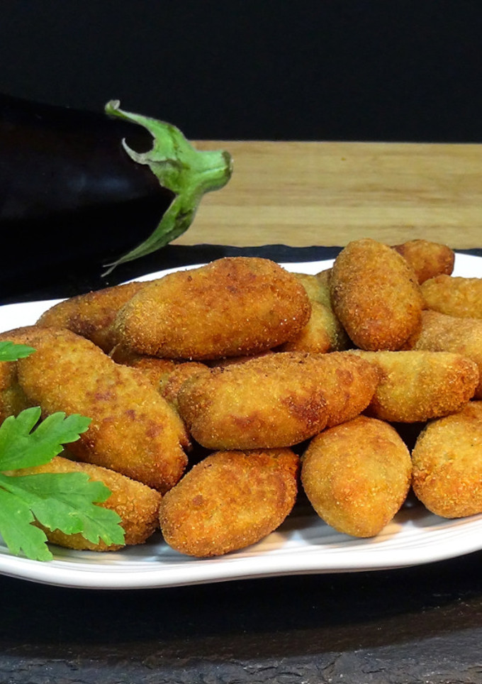 Una foto de Croquetas de berenjena muy cremosas y crujientes