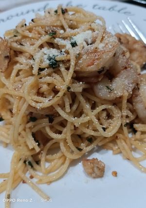 A picture of Chilli garlic prawn pasta.