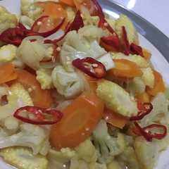 รูปของ Tumis 3 sayur (Putren, Wortel,Kembang Kol)