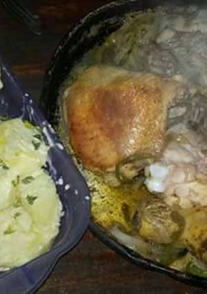 Una foto de Pollo y Papas a la crema