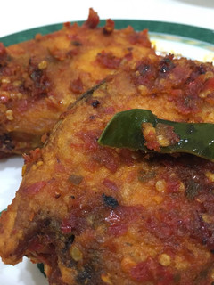 Foto resep Tenggiri goreng dengan sambal daun jeruk