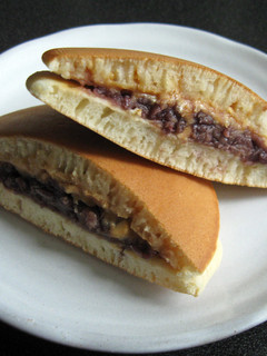 A picture of Dorayaki with Peanut Butter.