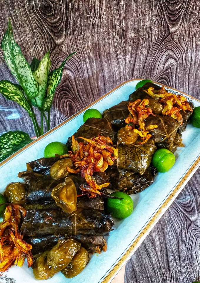 عکسی از دستور دلمه برگ مو ویژه میترا 🤗