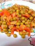 Guisantes con sofrito de tomate
