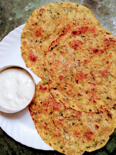 મેથી ના થેપલા (Methi Thepla Recipe In Gujarati) રેસીપી મુખ્ય ફોટો
