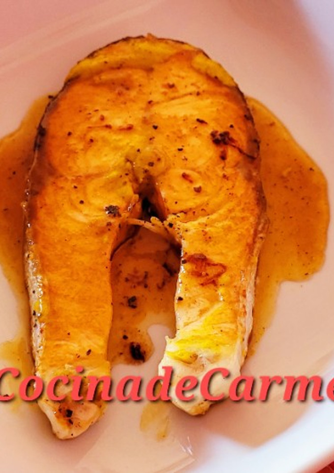 Una foto de Salmón a la plancha con mostaza y miel