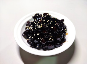 醬黑豆 콩자반 的食譜成品照片