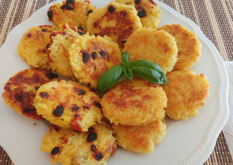 Frittelle di riso basmati, crema di cannellini e bacche di goji