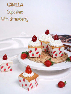 Foto resep Vanilla Cupcake With Strawberry