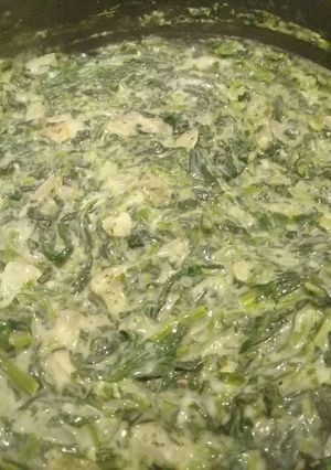Una foto de Espinacas con Salsa Blanca Light