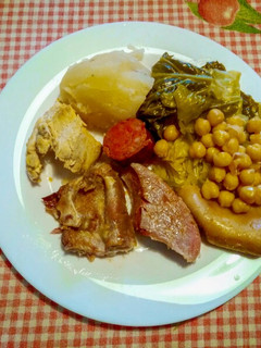 Una foto de Mini cocido gallego