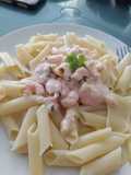Pasta de camarones con crema de leche
