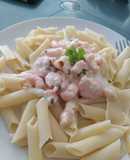 Pasta de camarones con crema de leche