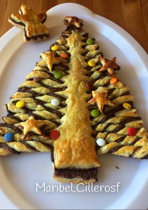 Una foto de Árbol de Navidad de hojaldre y nocilla