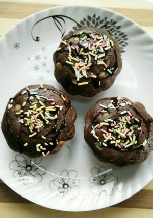 A picture of Eggless cupcake without oven.