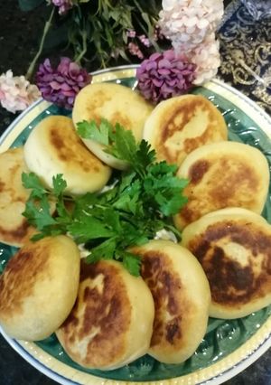 صورة لوصفة فطائر البطاطا بالجبنة