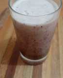 Jugo de piña y arándanos