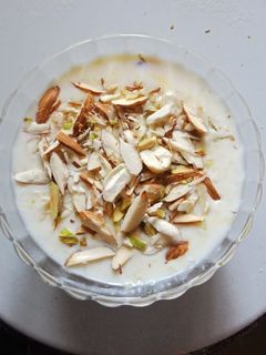 ખીર(kheer recipe in gujarati) રેસીપી મુખ્ય ફોટો