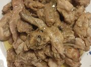 Una foto de conejo escabeche