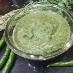 A picture of Mango chutney.