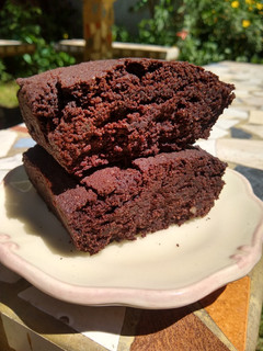 Una foto de Brownies veganos sin tacc