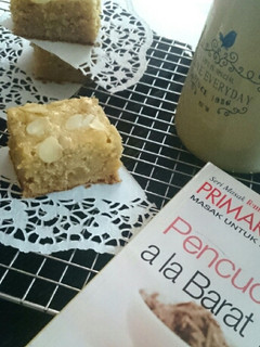 Foto resep BANANA BLONDIES