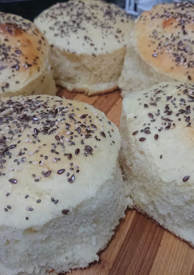 Una foto de Panes de hamburguesa súper esponjosos 🍔