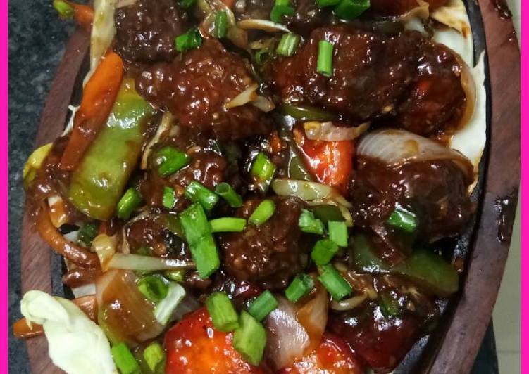 Recipe of Favorite Paneer chilly manchurian with sizzling