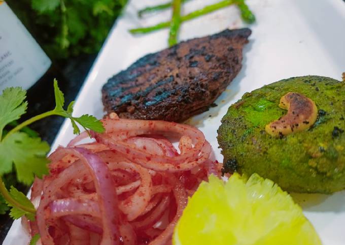 Pan-fried Chicken with Hara Bhara Kebab, Asparagus & Laccha onion