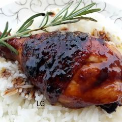 A picture of Chicken With Honey Beer Sauce.