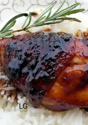 A picture of Chicken With Honey Beer Sauce.