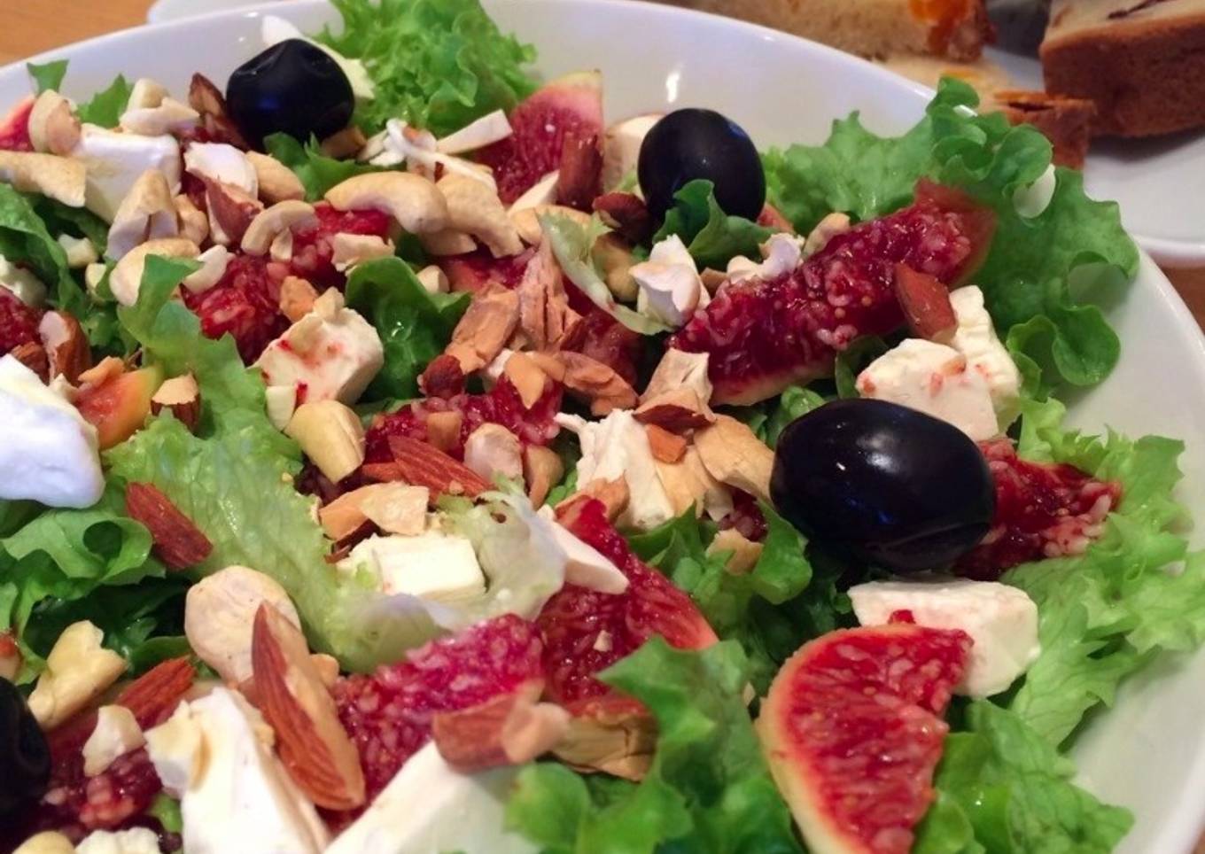 Colorful & Healthy fig salad