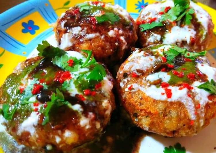 Sabudana Vada Chaat