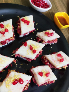 दाबेली ढोकला (Dabeli dhokla recipe in hindi) रेसिपी मुख्य फोटो