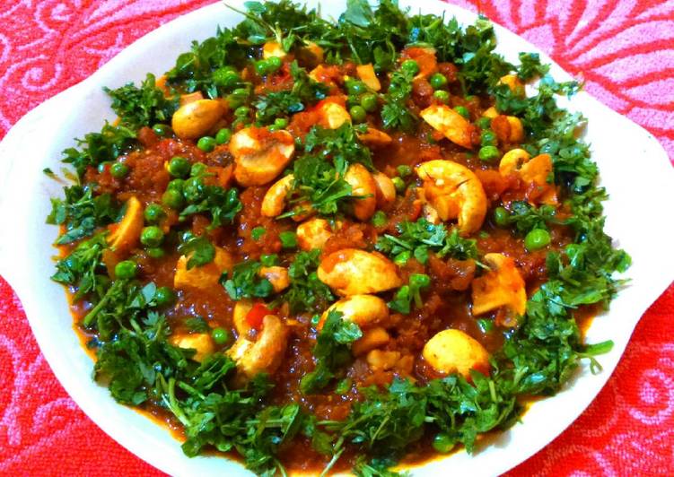 How to Make Favorite Matar Mushrooms Restaurants Style