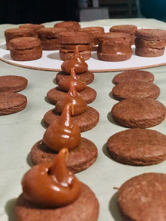 Una foto de Alfajores de chocolate