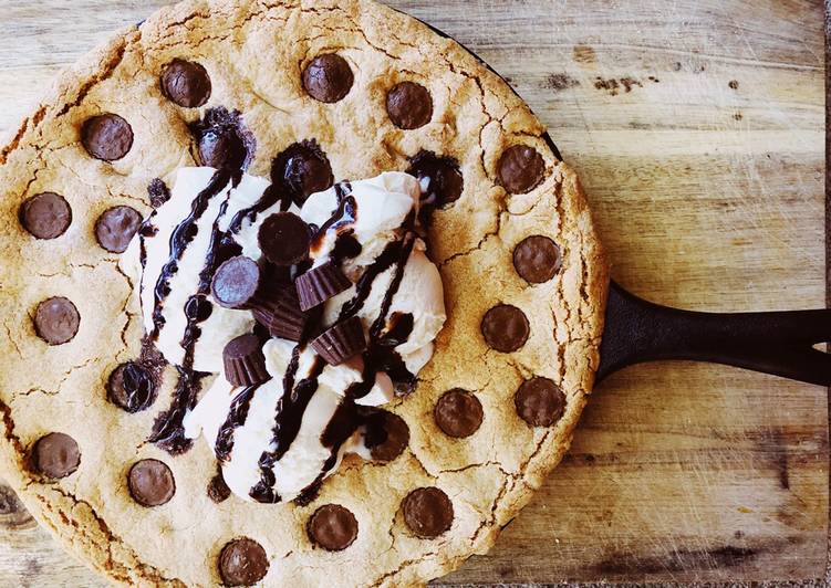 Simple Way to Make Any-night-of-the-week Peanut Butter Cup Skillet Cookie