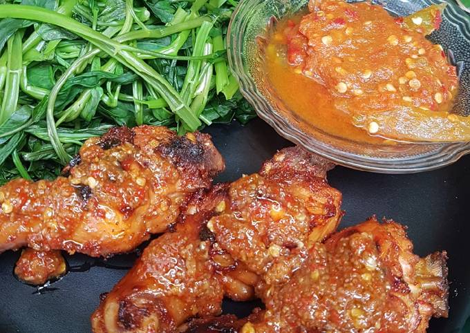 Ayam Taliwang & Plecing Kangkung Sambal Mentah