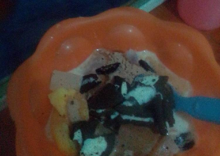 Milky ice agar-agar tape with choco milky oreo..