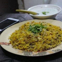 A picture of Keema baryani.