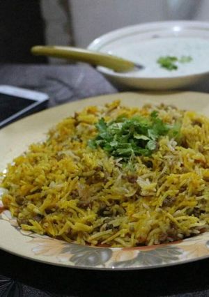 A picture of Keema baryani.