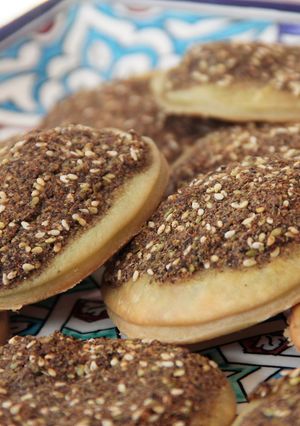 Una foto de Manakish. Tortitas sirias de tomillo