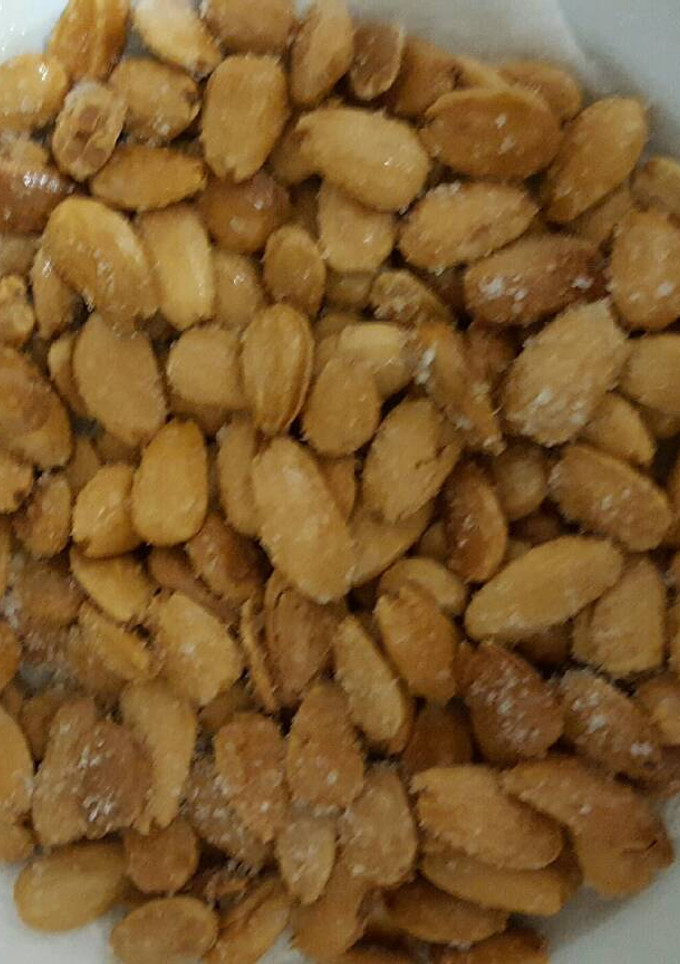 Una foto de Almendras fritas