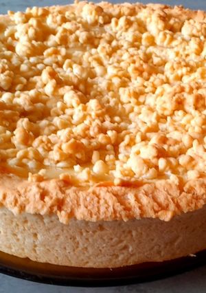 Una foto de Tarta rellena de crema pastelera con manzanas