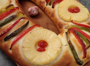 Una foto de 👑 ROSCAPIZZA HAWAIANA 🍕
