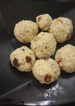A picture of Rava (Semolina) Ladoo / Sooji Ladoo / Easy Special Sweet for Diwali.