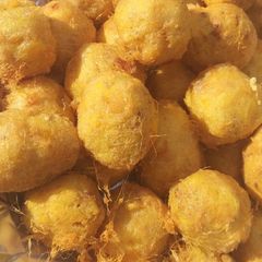 A picture of Yam balls.